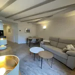 Villmor - B23 - Corazon Del Casco Apartment