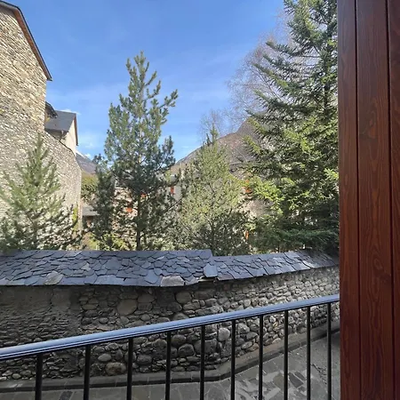 Villmor - B23 - Corazon Del Casco Apartment Benasque